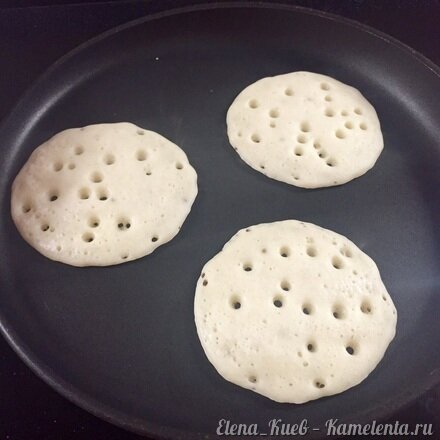 Приготовление рецепта Блинчики с грибами и сыром шаг 11