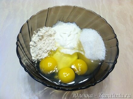 Приготовление рецепта Блинный пирог с яблоками и бананами шаг 12