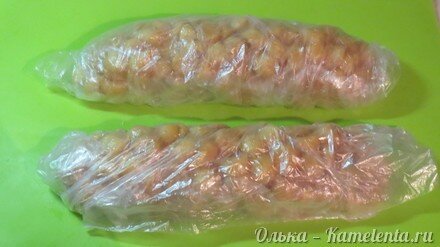 Приготовление рецепта Десерт из ирисок и кукурузных палочек шаг 9