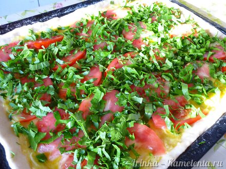 Приготовление рецепта Овощная пицца с рукколой шаг 11