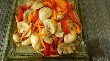 Шампиньоны маринованные