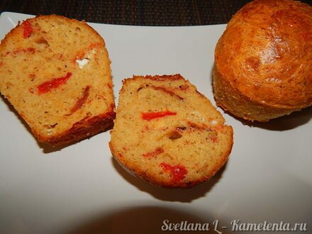 Приготовление рецепта Маффины с запеченными томатами и сыром шаг 6