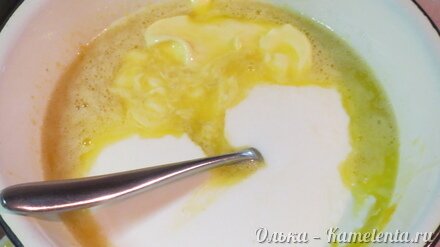 Приготовление рецепта Сладкий пирог с дыней шаг 3