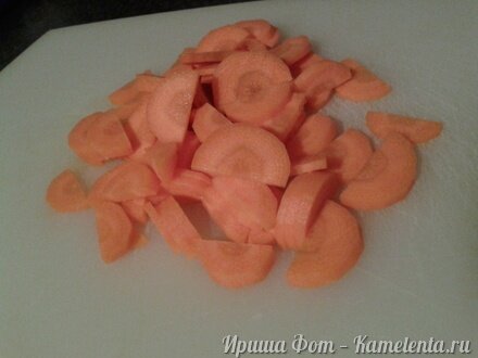 Приготовление рецепта Паста в сливочном соусе с лососем шаг 2