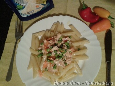 Приготовление рецепта Паста в сливочном соусе с лососем шаг 9