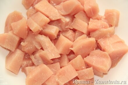 Приготовление рецепта Курица в орехово-чесночном соусе &quot;Сациви&quot; шаг 1