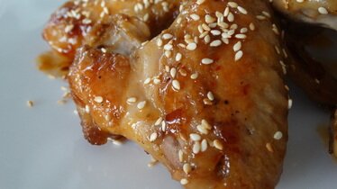 Рецепт Куриные крылья в остро-сладкой глазури 