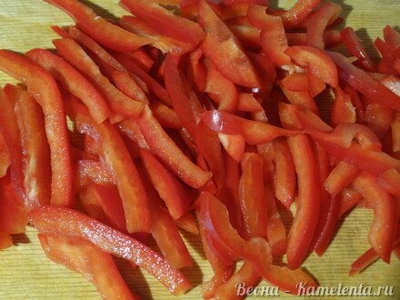 Приготовление рецепта Салат овощной с вяленой куриной грудкой шаг 11