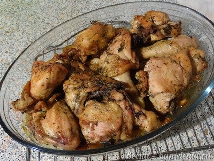 Приготовление рецепта Курица с чесночным пюре шаг 8