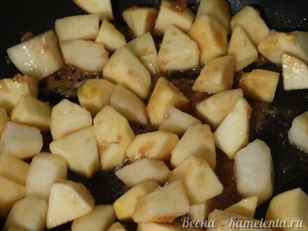 Приготовление рецепта Яблочно-грушевый пирог из запечённых мюсли шаг 10