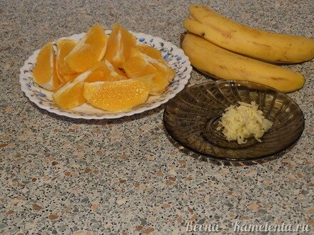 Приготовление рецепта Апельсиново-имбирный смузи шаг 1