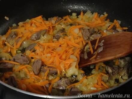 Приготовление рецепта Ржаной кекс с овощами и сыром шаг 7