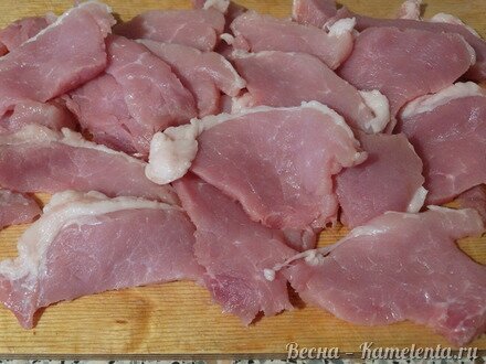 Приготовление рецепта Пикантное мясо с овощами под сырной шубкой шаг 9