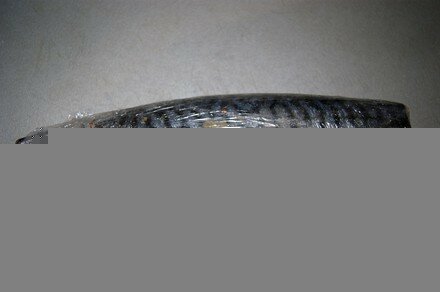 Приготовление рецепта Соленая скумбрия сухого посола шаг 4