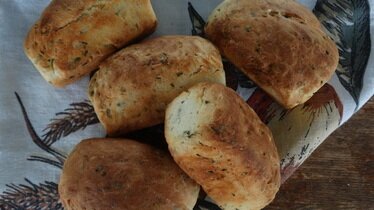 Рецепт Сметанный хлебушек с зелёным луком