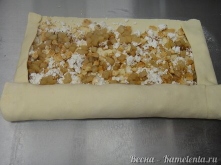 Приготовление рецепта Штрудель грушевый с творогом из слоёного теста шаг 11