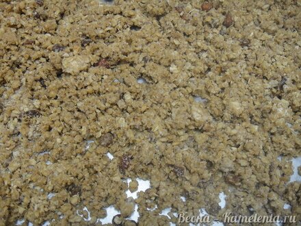 Приготовление рецепта Яблоки с творожным сыром, мёдом и мюслями шаг 5