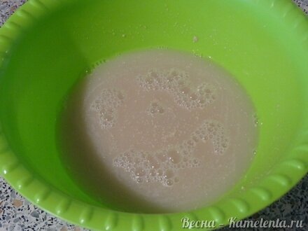 Приготовление рецепта Дрожжевые булочки &quot;слоёные&quot; с тыквенными семечками шаг 2