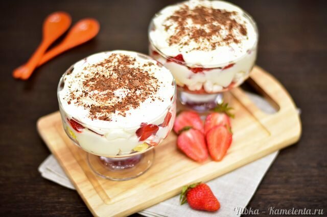 Рецепт клубники со сливками и маршмэллоу