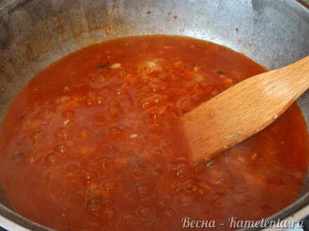 Приготовление рецепта Горячая закуска из баклажан в остром соусе шаг 8