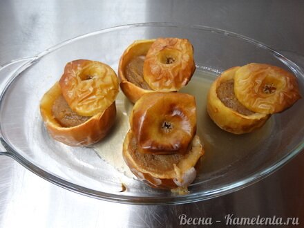 Приготовление рецепта Запечённые яблоки с джемом из пряной груши шаг 6