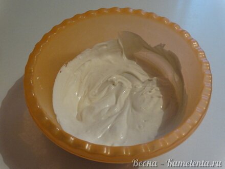 Приготовление рецепта Салат слоёный с копчёной курочкой шаг 2