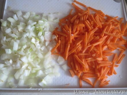 Приготовление рецепта Борщ с фасолью и черносливом шаг 2