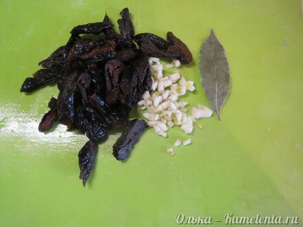 Приготовление рецепта Борщ с фасолью и черносливом шаг 10