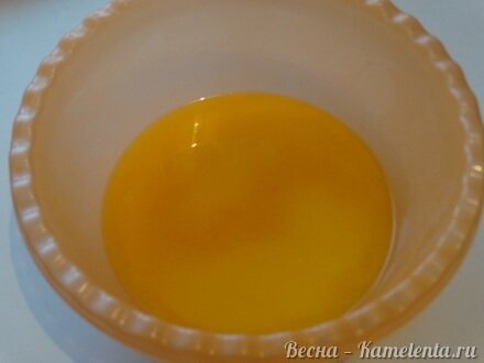 Приготовление рецепта Бездрожжевой кексовый кулич с вяленой вишней и цукатами шаг 3