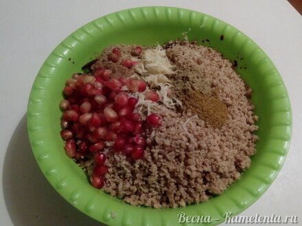 Приготовление рецепта Пхали из свеклы шаг 2