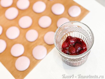 Приготовление рецепта Макарон клубничные на французской меренге шаг 6