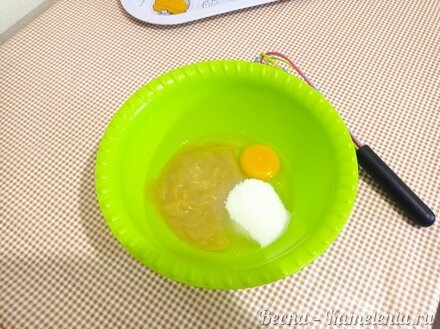 Приготовление рецепта Панкейки из яблочного пюре шаг 2