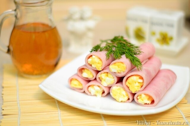 Рецепт рулетиков из ветчины и сыра