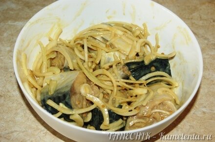 Приготовление рецепта Скумбрия в горчичном соусе шаг 6