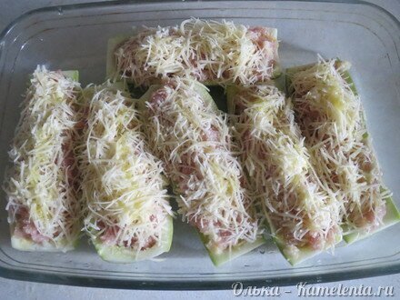Приготовление рецепта Кабачки с мясной начинкой запеченные в духовке шаг 7