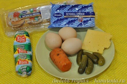 Приготовление рецепта Салат в тарталетках с печенью трески шаг 1