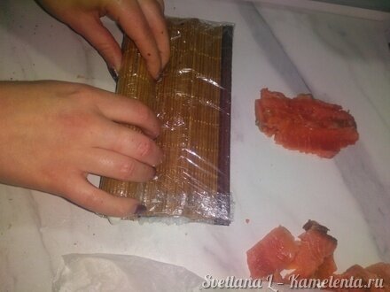 Приготовление рецепта Ролл Филадельфия шаг 12