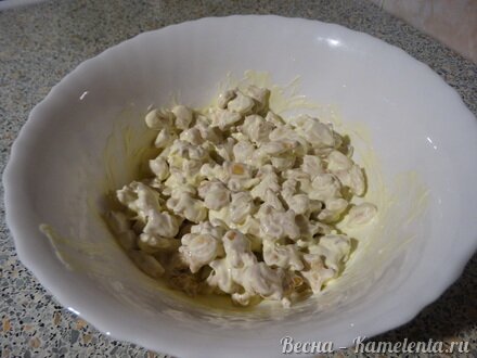 Приготовление рецепта Салат с печеньем крекером шаг 3