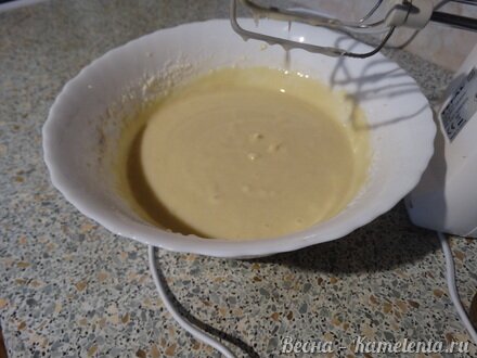 Приготовление рецепта Медовые кексы с шоколадной начинкой шаг 5