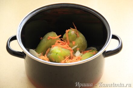 Приготовление рецепта Фаршированный перец в сметане шаг 7