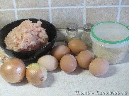 Приготовление рецепта Куриные зразы с яйцом и луком и &quot;Шотландское яйцо&quot; шаг 1