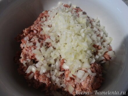 Приготовление рецепта Мясные фрикадельки с хреном тушёные в майонезе из фасоли. шаг 10