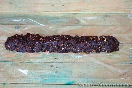 Приготовление рецепта &quot;Сладкая колбаска&quot; шаг 7