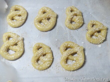 Приготовление рецепта Домашние крендельки шаг 9