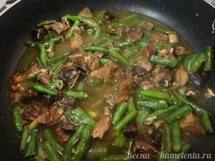 Приготовление рецепта Куриные голени в сливочном соусе шаг 10