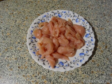 Приготовление рецепта Паста с томатами черри и маслинами шаг 3