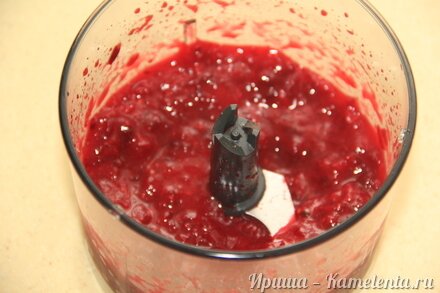 Приготовление рецепта Клюквенный муссовый десерт шаг 2
