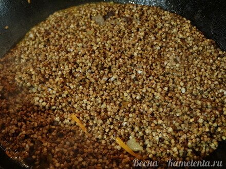 Приготовление рецепта Плов из гречки &quot;по-русски&quot; шаг 8