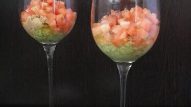 Рецепт Салат-коктейль из авокадо и тунца